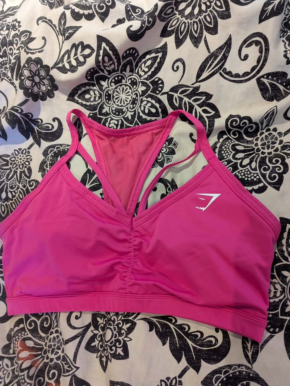 Gymshark Women's Fushia Sports Bra XL